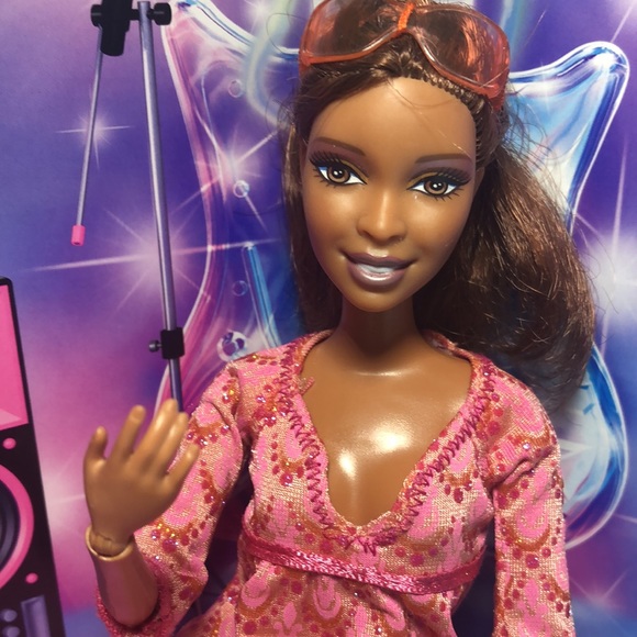 Barbie Fashionistas Artsy Doll💗 - Picture 6 of 6